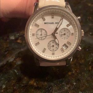 Beautiful Michael Kors watch with white leather